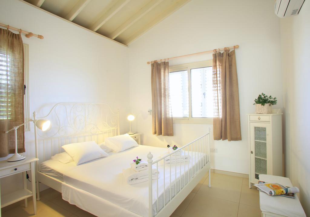 House 7, The Artisan Resort Protaras Ruang foto
