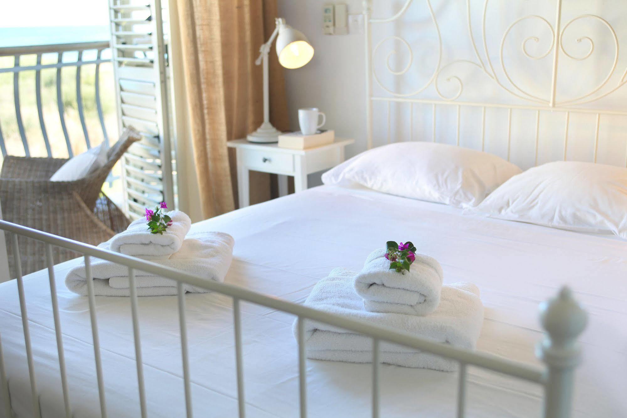 House 7, The Artisan Resort Protaras Bagian luar foto